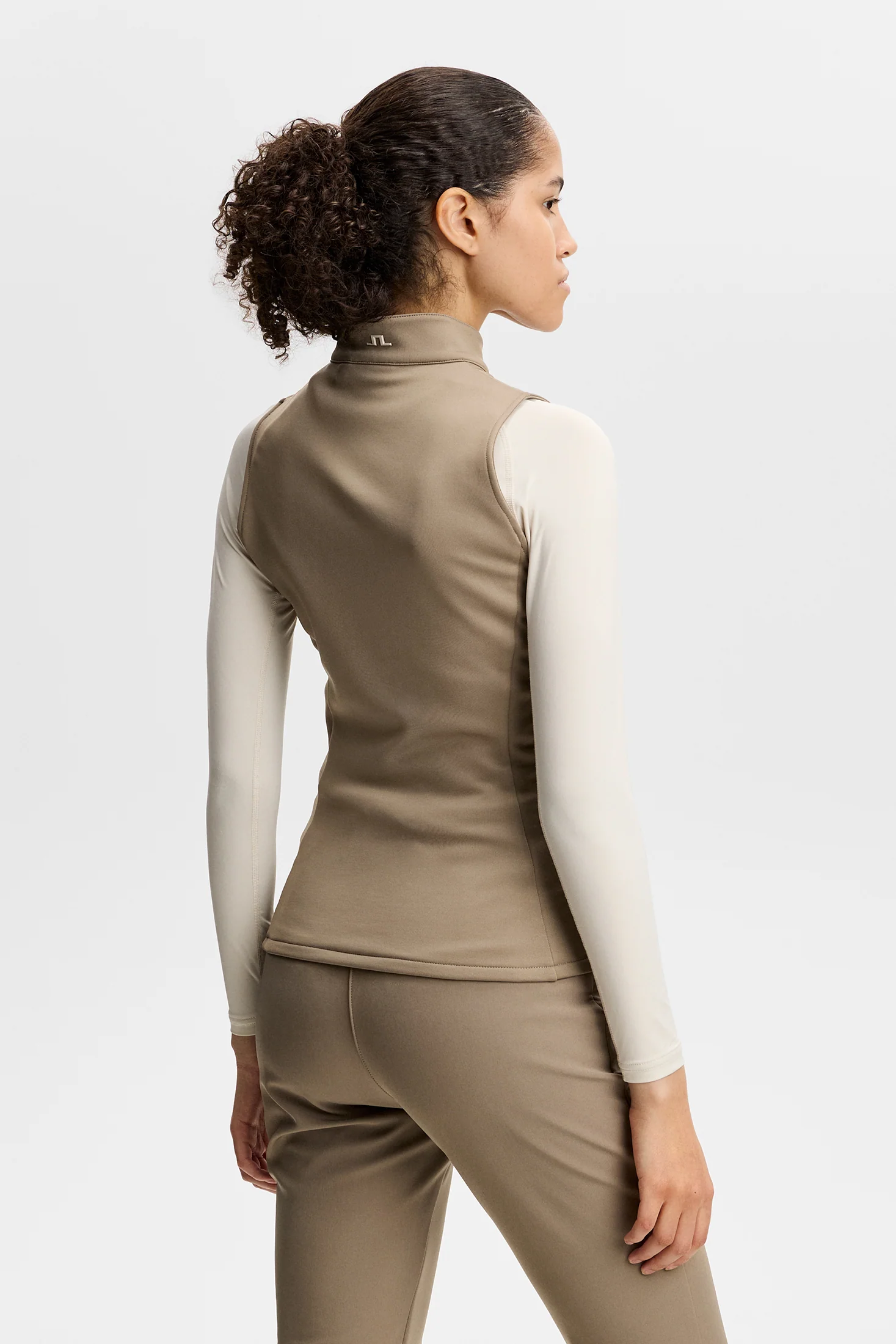 J.Lindeberg Jess Jersey Vest für Damen Brindle (Dunkelbeige) – Bild 4